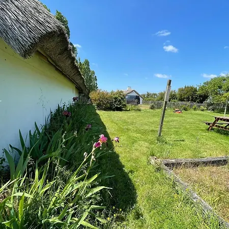 Charmante Chaumiere Traditionnelle Dans Le Marais Breton - Fr-1-426-584 Tatil Evi